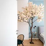Apartment The Cherry Tree House *